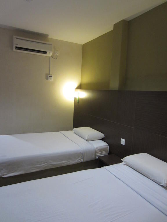 Radiant Hotel Sitiawan Room photo
